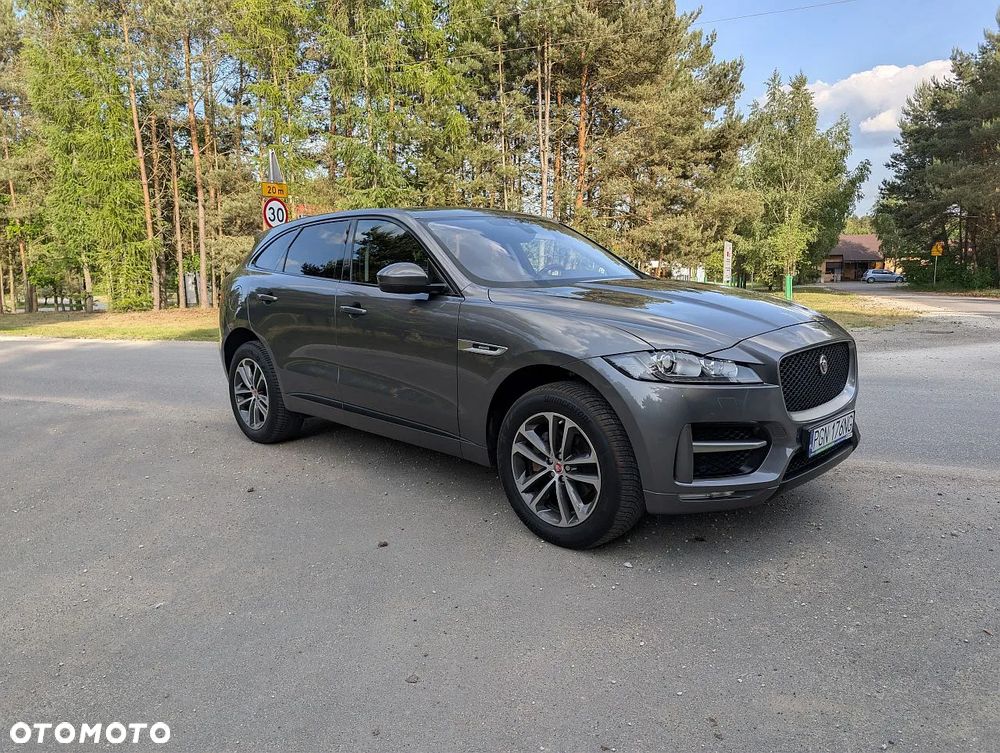 Jaguar F-Pace 20d AWD R-Sport - 8