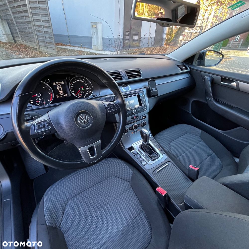 Volkswagen Passat Variant 2.0 TDI DPF DSG Highline - 21