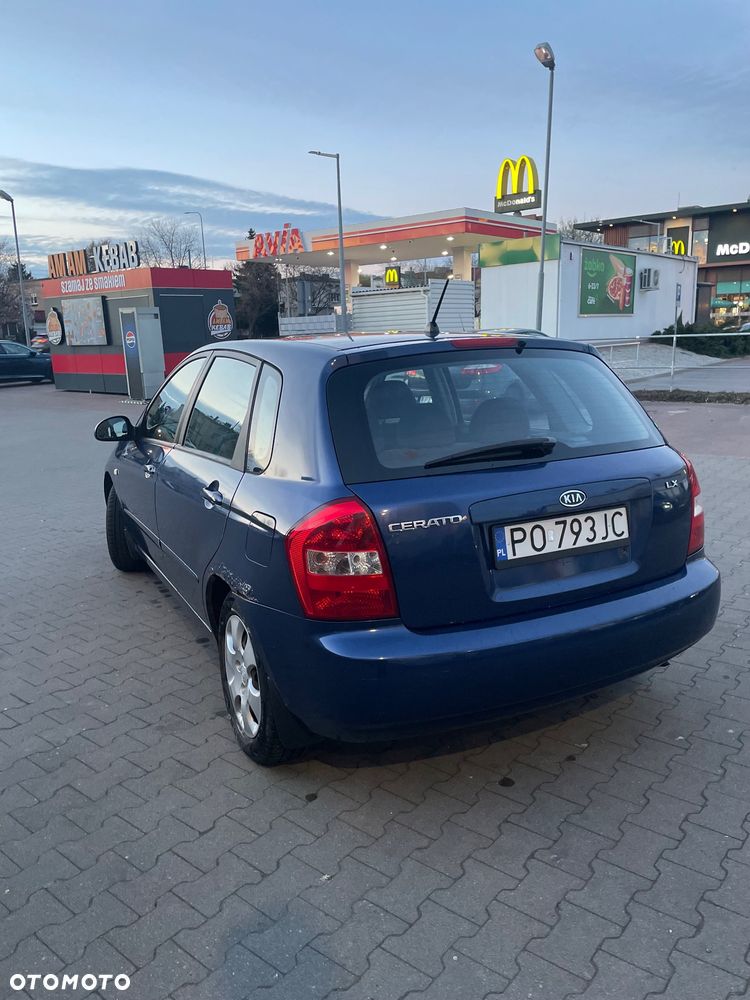 Kia Cerato 1.6 LX - 5