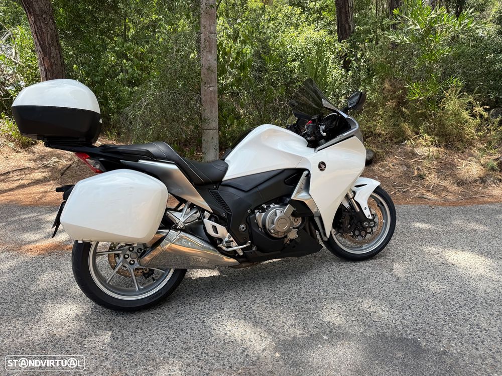 Honda VFR 1200 DCT - 13