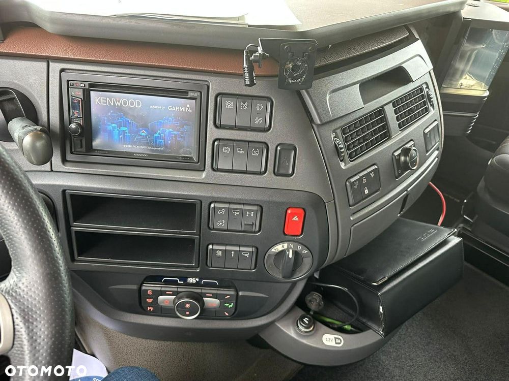 DAF XF 530 Super Space - 8
