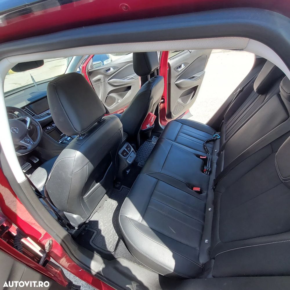 Opel Grandland X 1.6 Turbo START/STOP 4X4 Ultimate - 9