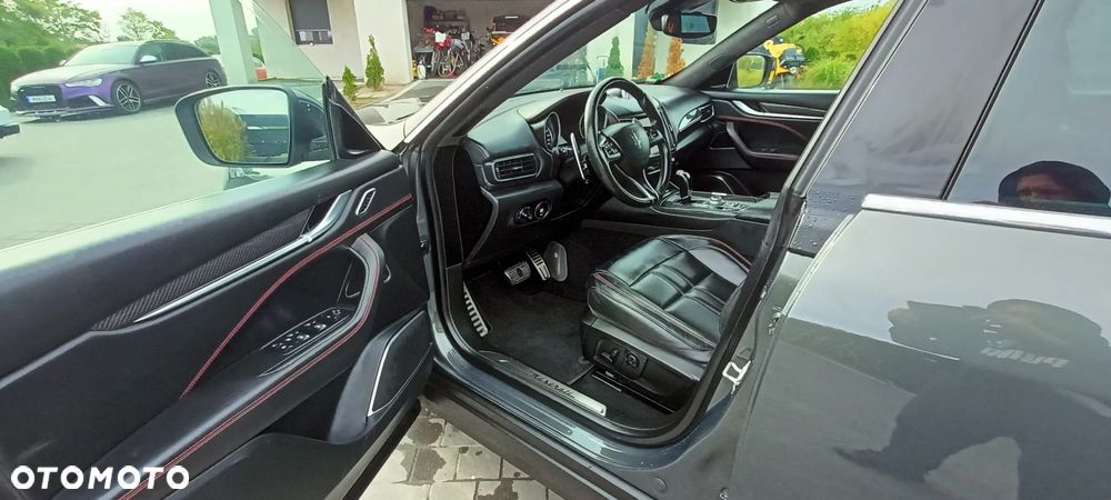 Maserati Levante S Q4 - 26