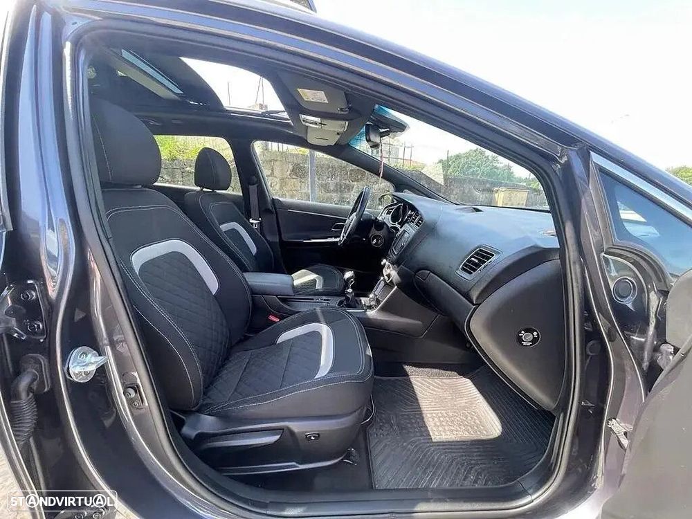 Kia Ceed - 6