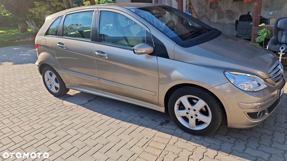 Mercedes-Benz Klasa B - 1