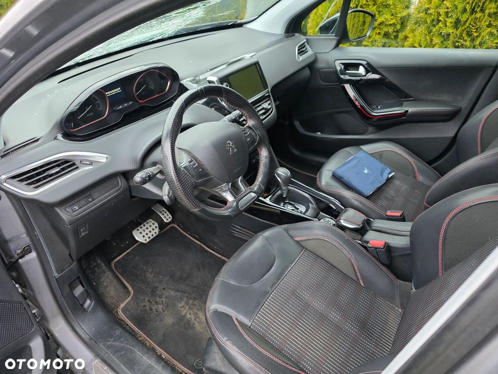 Peugeot 2008 PureTech 110 Stop&Start EAT6 GT-Line Edition - 11