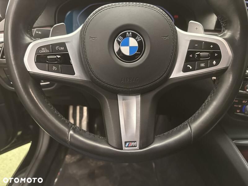 BMW Seria 5 520d xDrive MHEV M Sport sport - 13