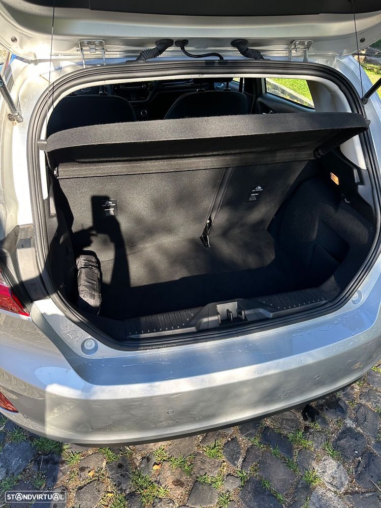 Ford Fiesta 1.0 EcoBoost S&S TITANIUM - 11