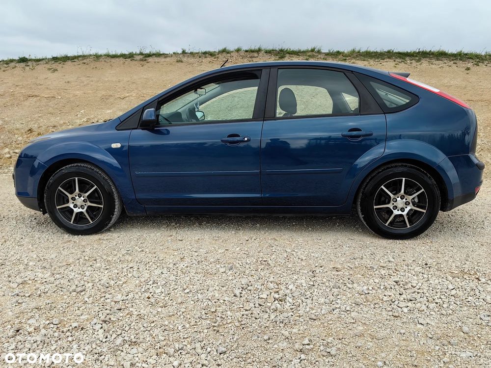 Ford Focus 1.6 Ambiente - 13