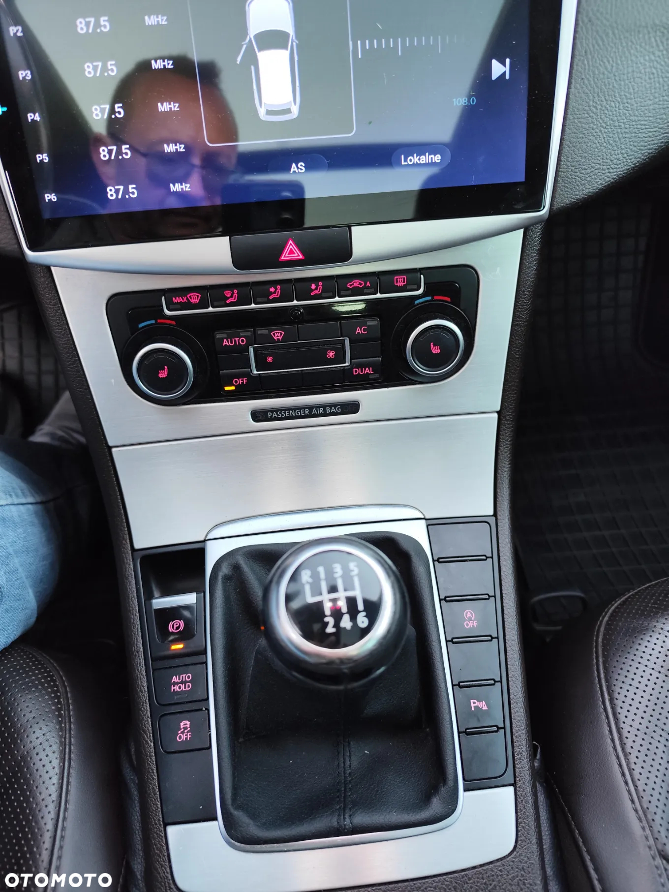 Volkswagen Passat 2.0 TDI DPF Highline - 13