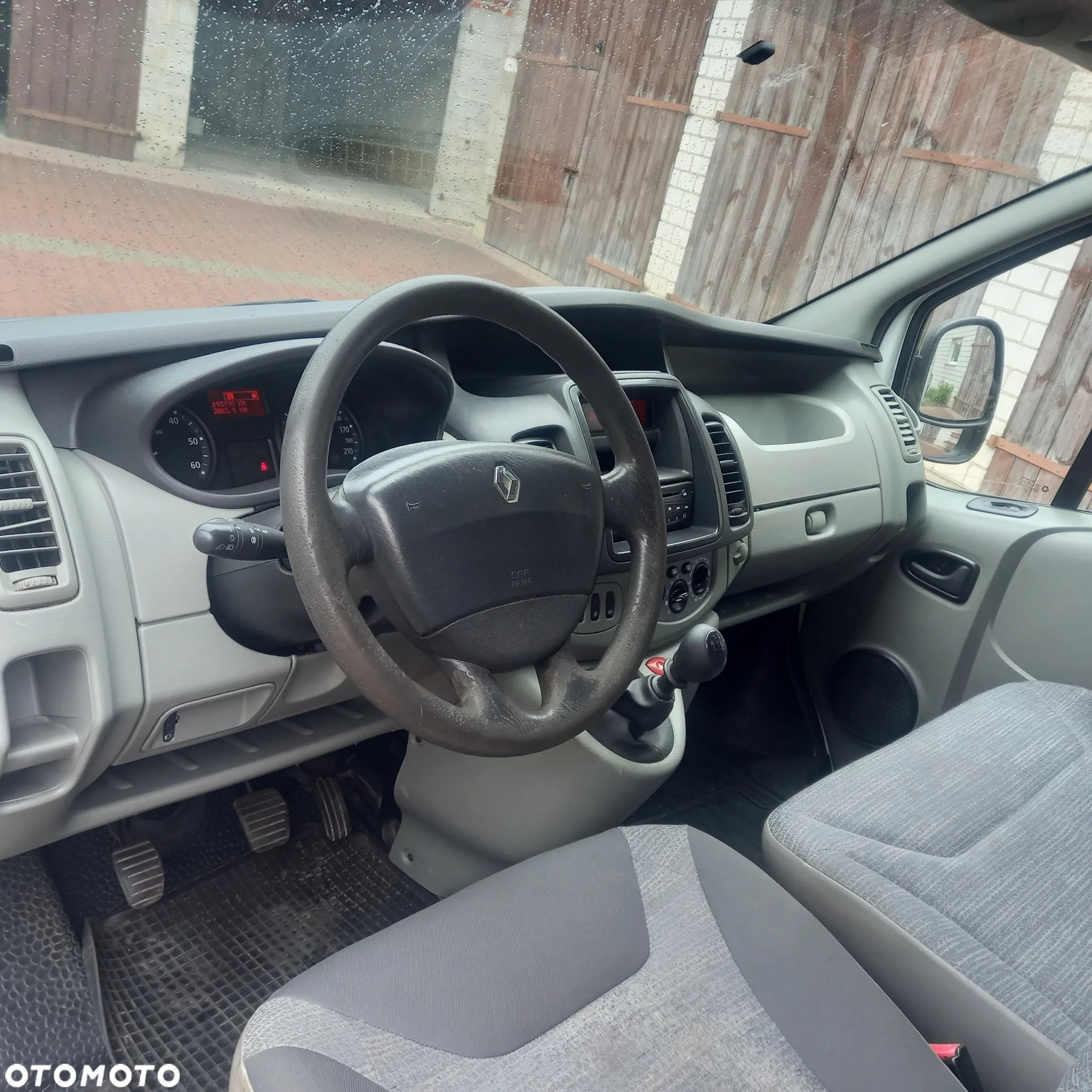 Renault TRAFIC - 5