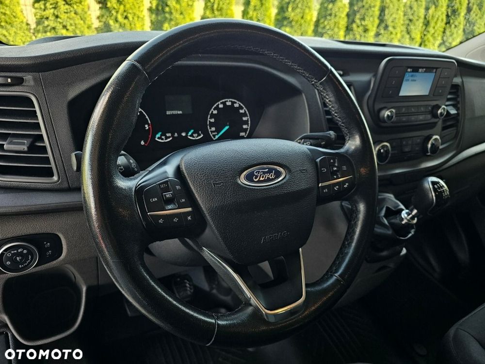 Ford Transit Custom - 13