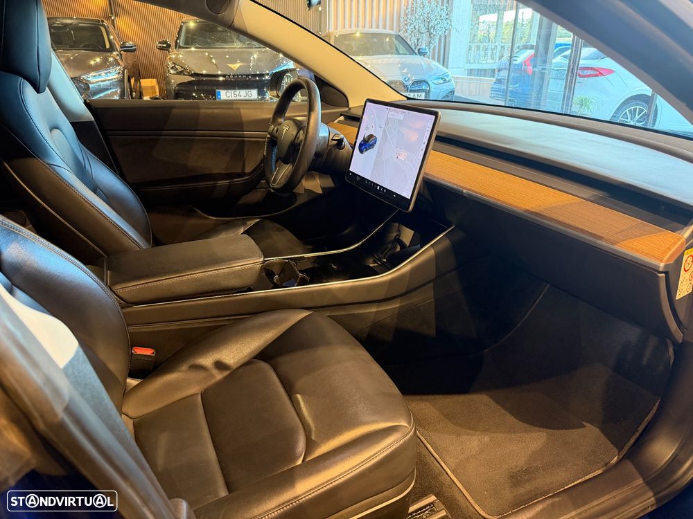Tesla Model 3 Performance Dual Motor AWD - 23