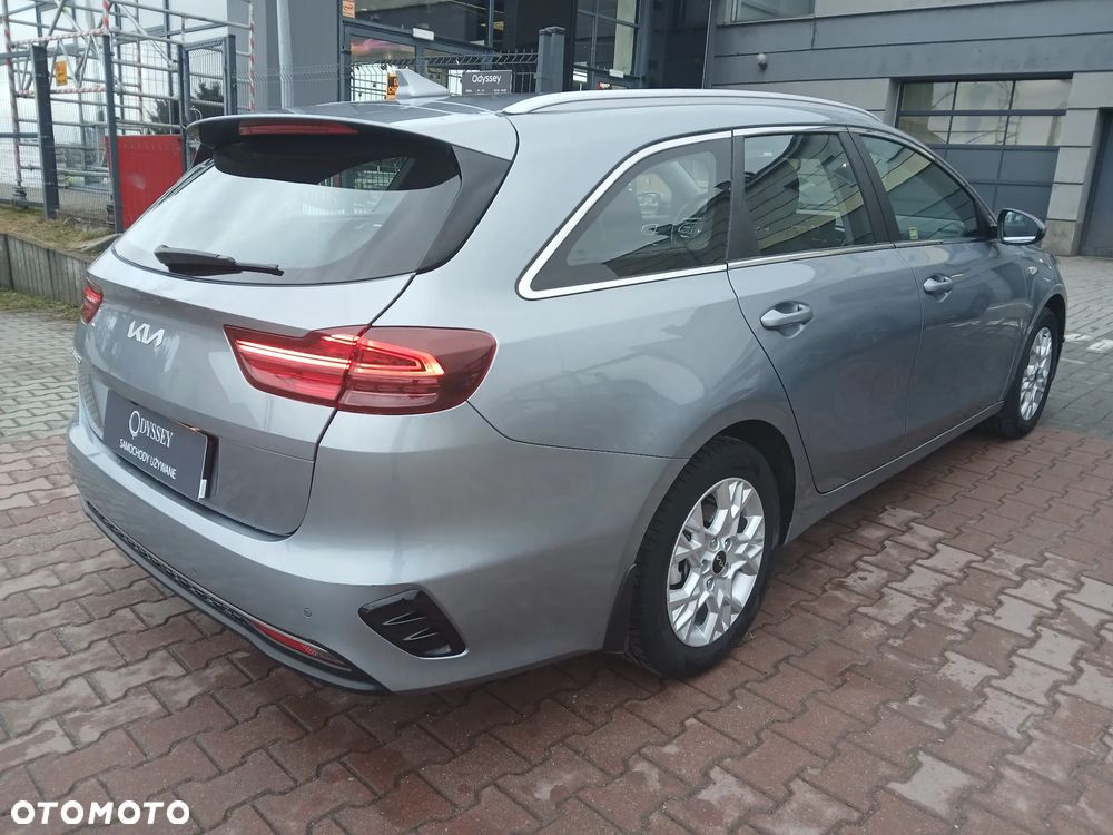 Kia Ceed 1.5 T-GDI M - 4