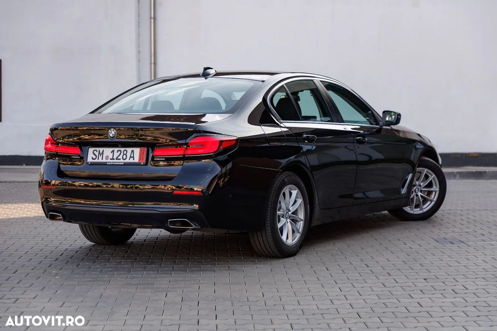 BMW Seria 5 530d AT MHEV - 1