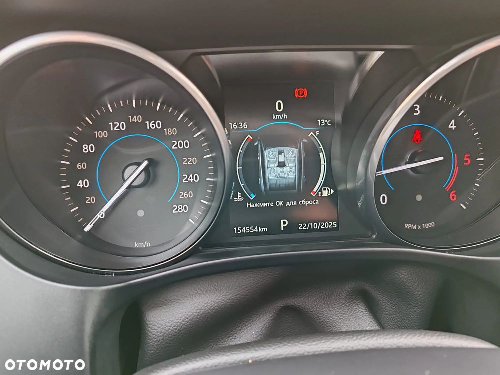 Jaguar F-Pace 2.0 i4D AWD Portfolio - 12