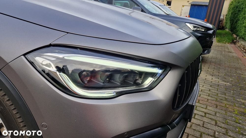 Mercedes-Benz GLA AMG 35 4-Matic - 14
