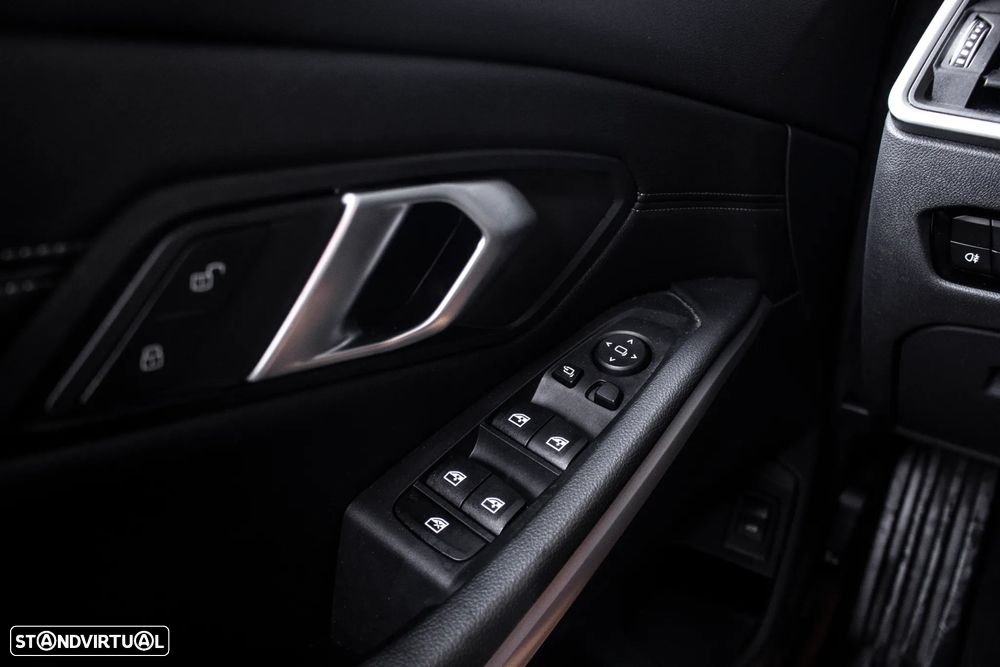 BMW 320 d Advantage Auto - 18