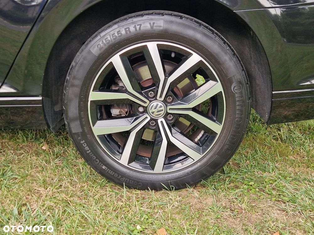 Volkswagen Passat 2.0 TDI SCR DSG Business - 26