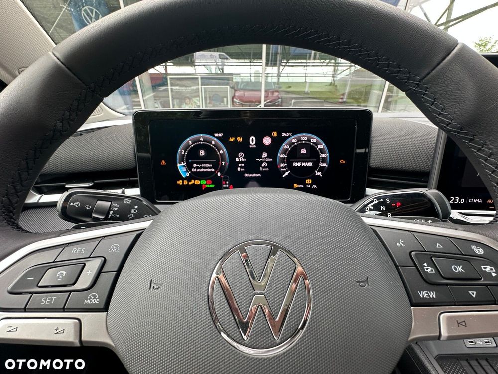 Volkswagen T-Roc 1.5 eTSI Life DSG - 17