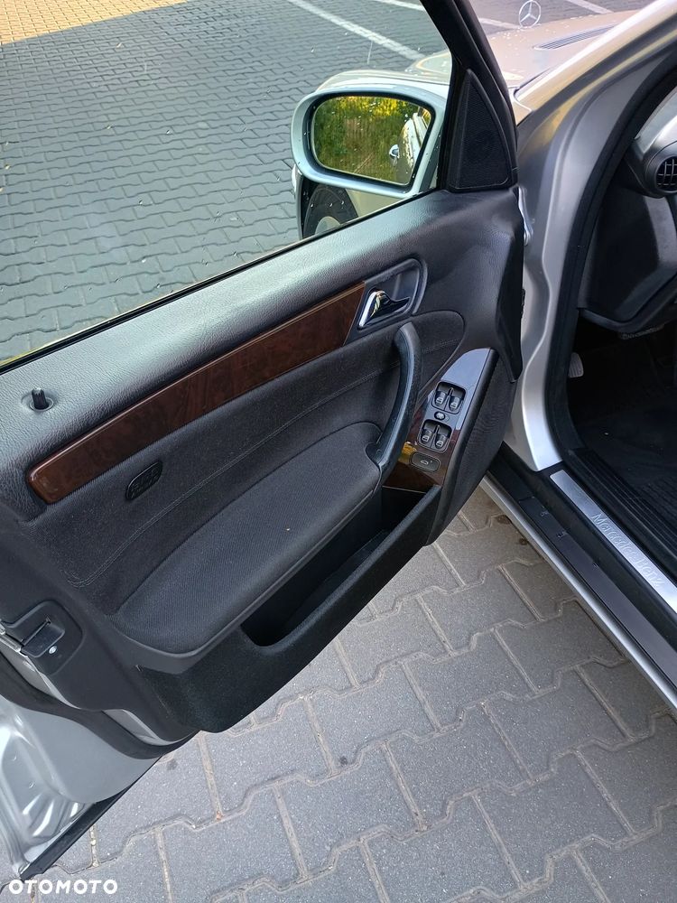 Mercedes-Benz Klasa C 180 Kompressor Automatik Elegance - 16