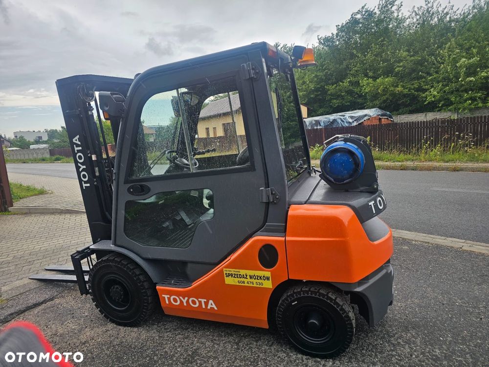 Toyota - 4