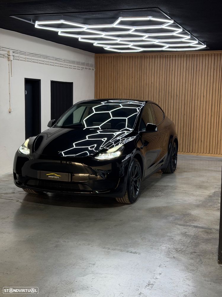 Tesla Model Y Standard - 3