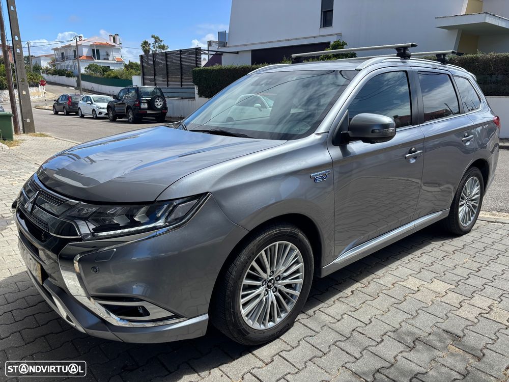Mitsubishi Outlander - 11