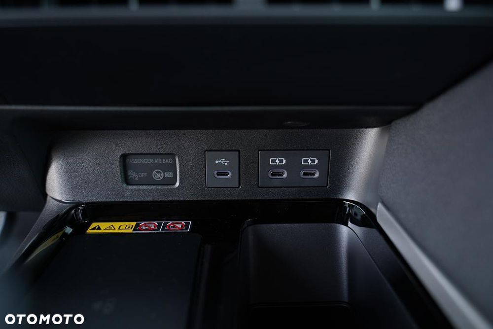 Toyota Camry 2.5 Hybrid Dynamic Force Comfort e-CVT - 23