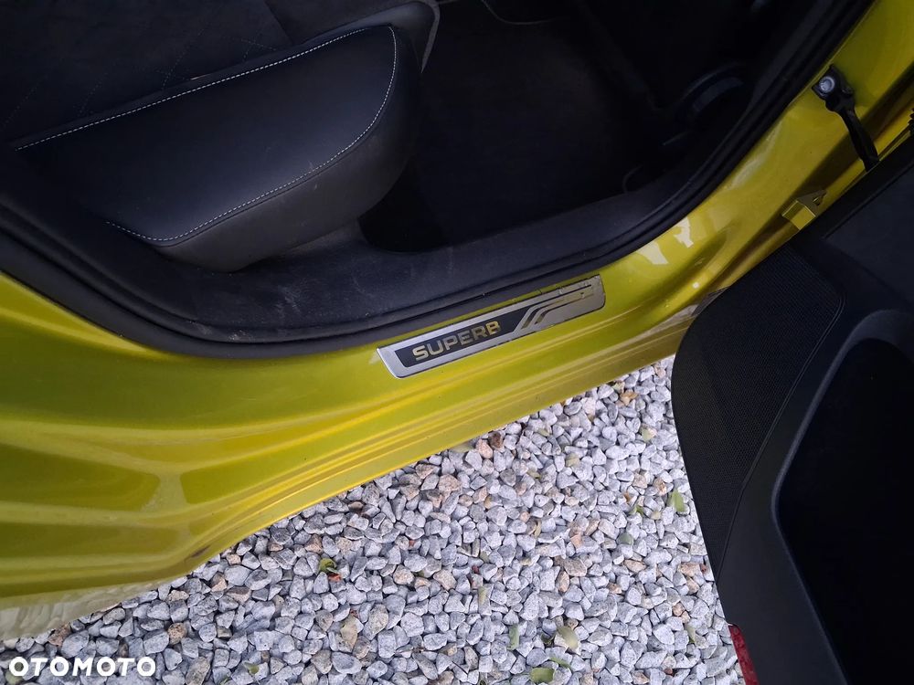 Skoda Superb 2.0 TDI 4x4 Sportline DSG - 17