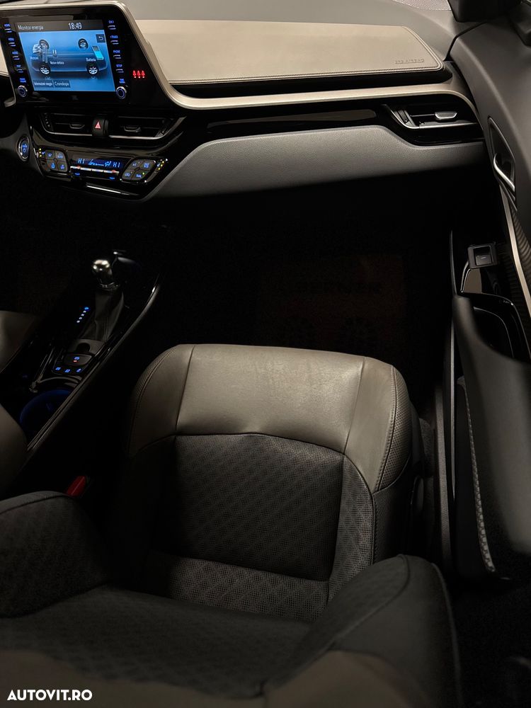 Toyota C-HR Lounge - 21