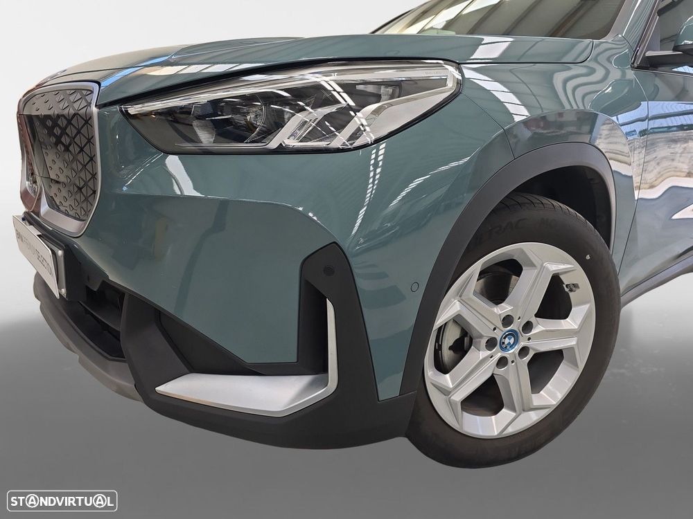 BMW iX1 eDrive20 - 10