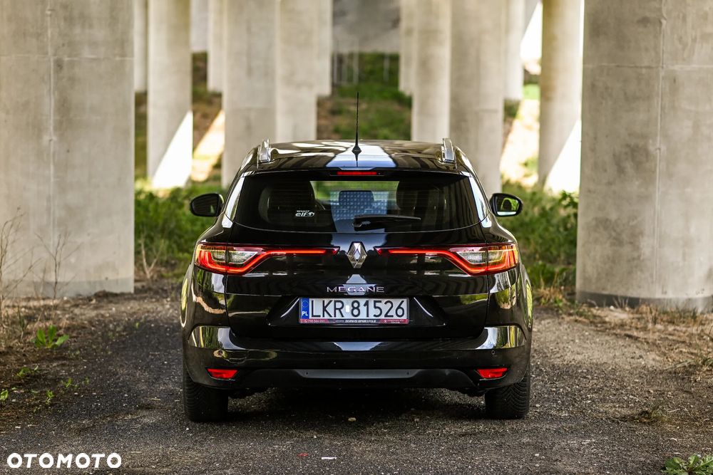 Renault Megane TCe 115 GPF LIMITED - 10