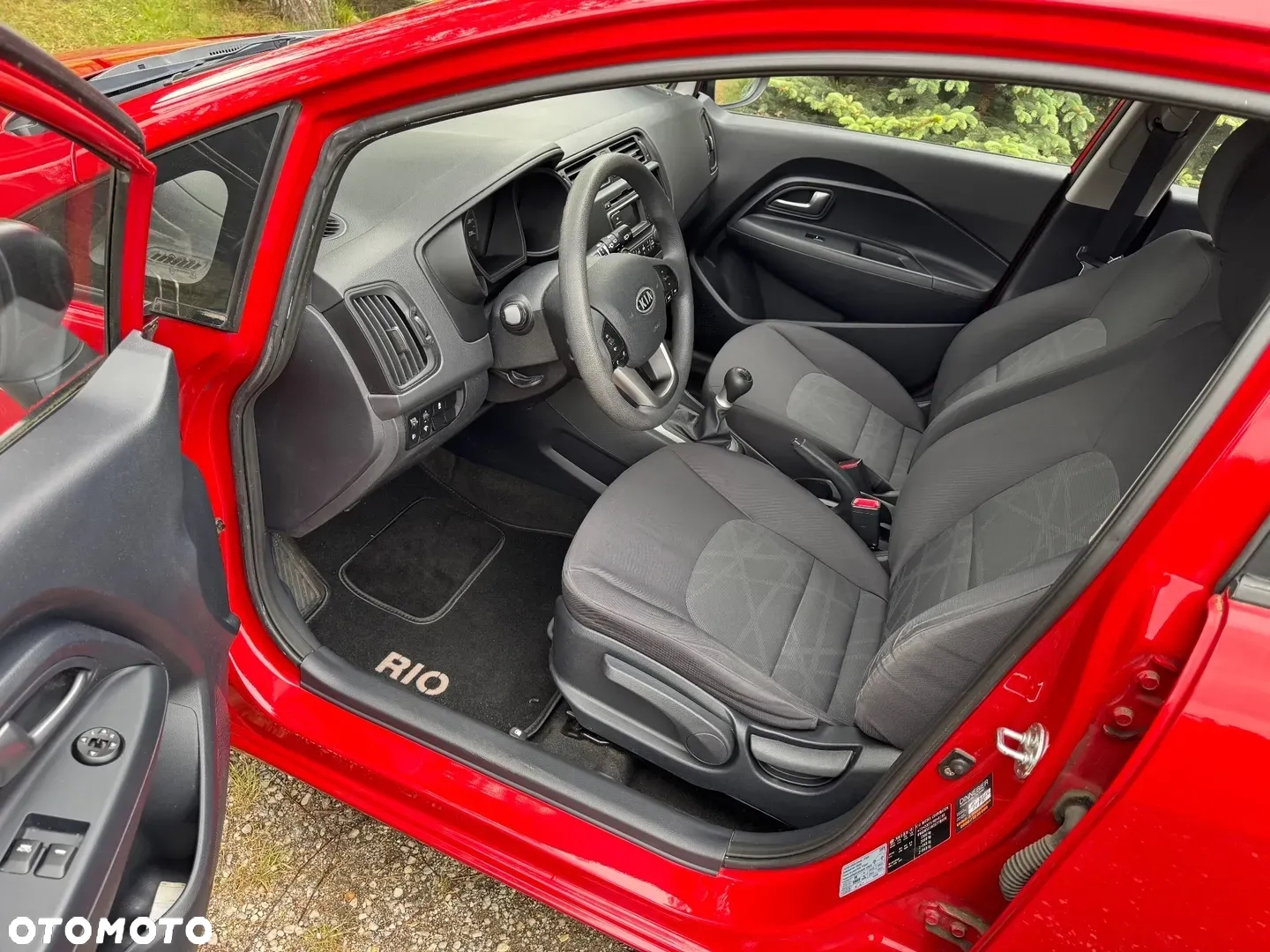 Kia Rio - 11