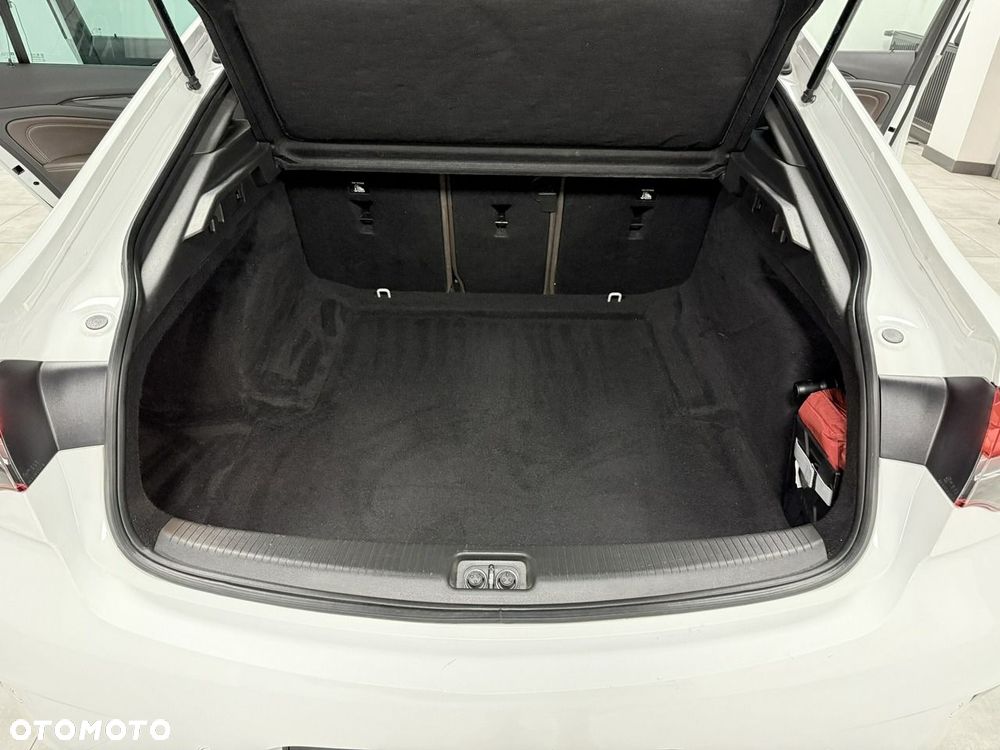Opel Insignia - 29