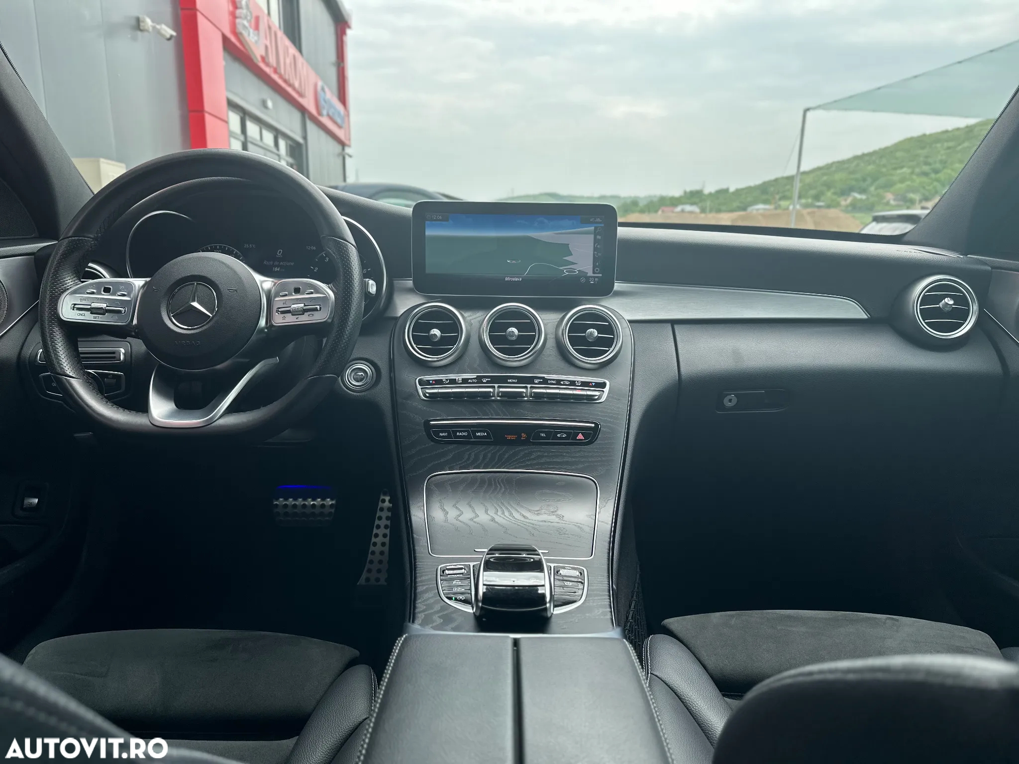 Mercedes-Benz C 300 Aut. - 26