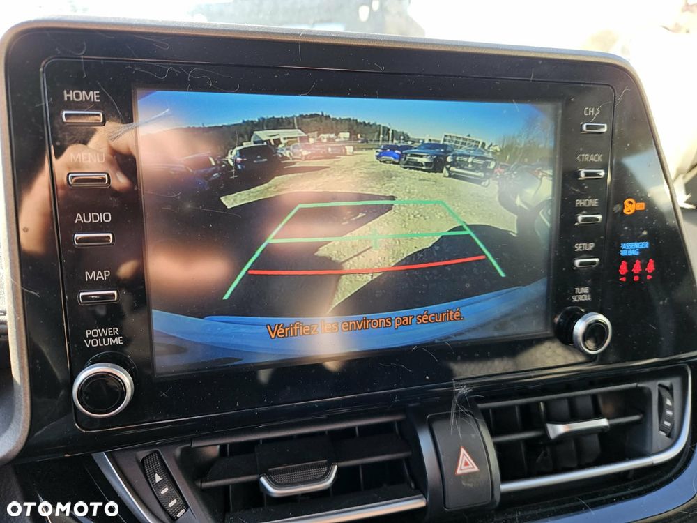 Toyota C-HR Business-Edition - 17