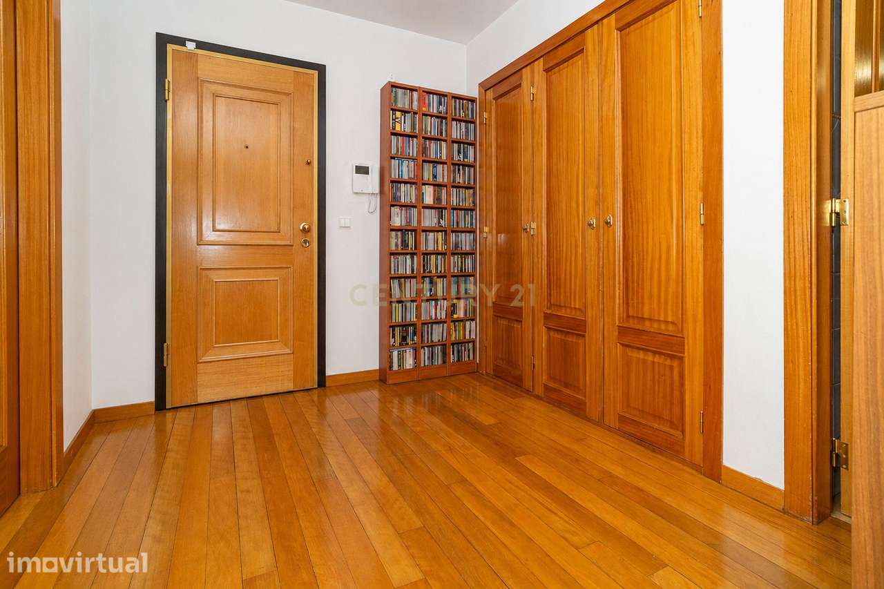 Apartamento T3 - Celas - Grande imagem: 2/18