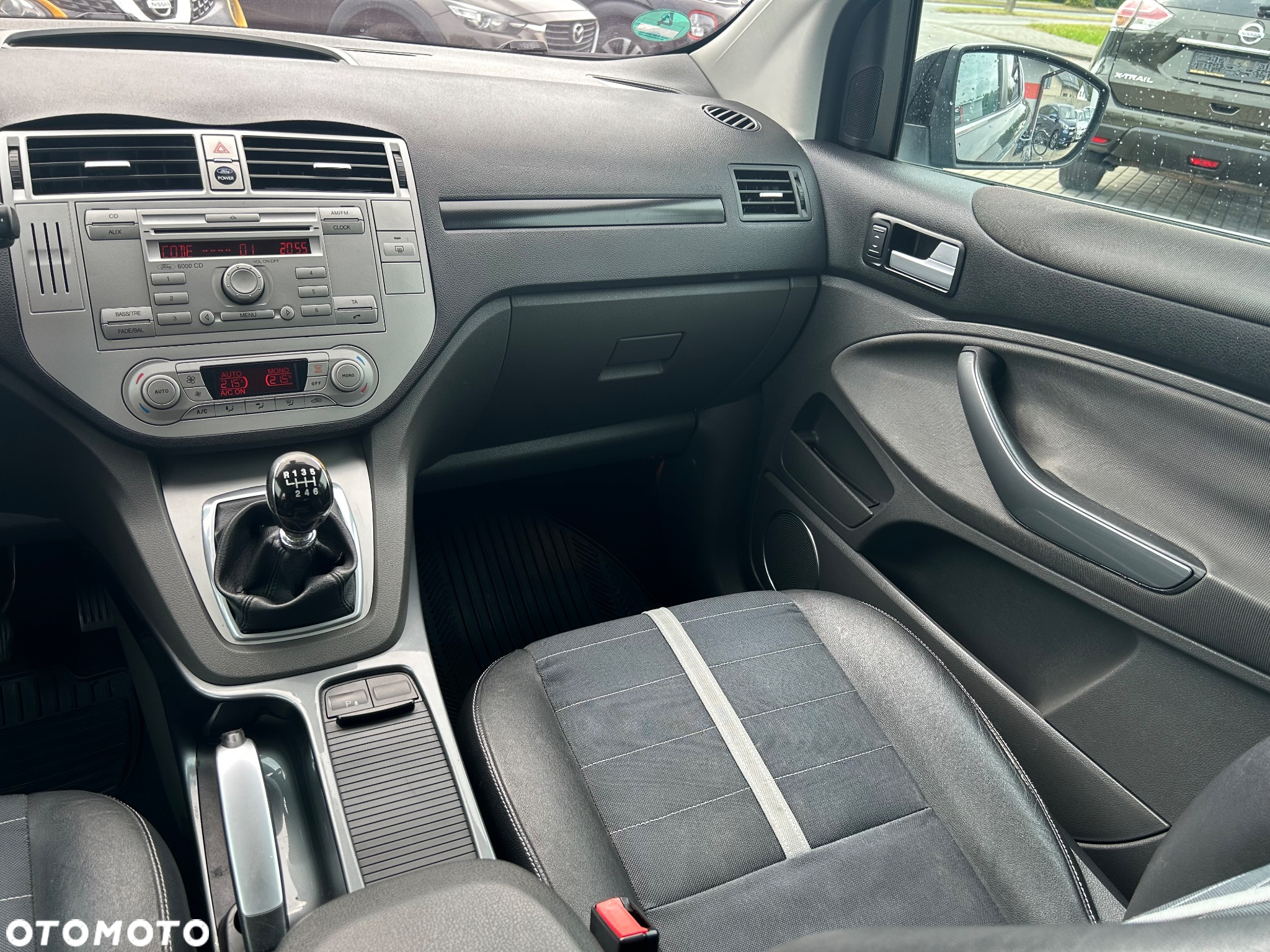 Ford Kuga 2.0 TDCi 2x4 Titanium - 9