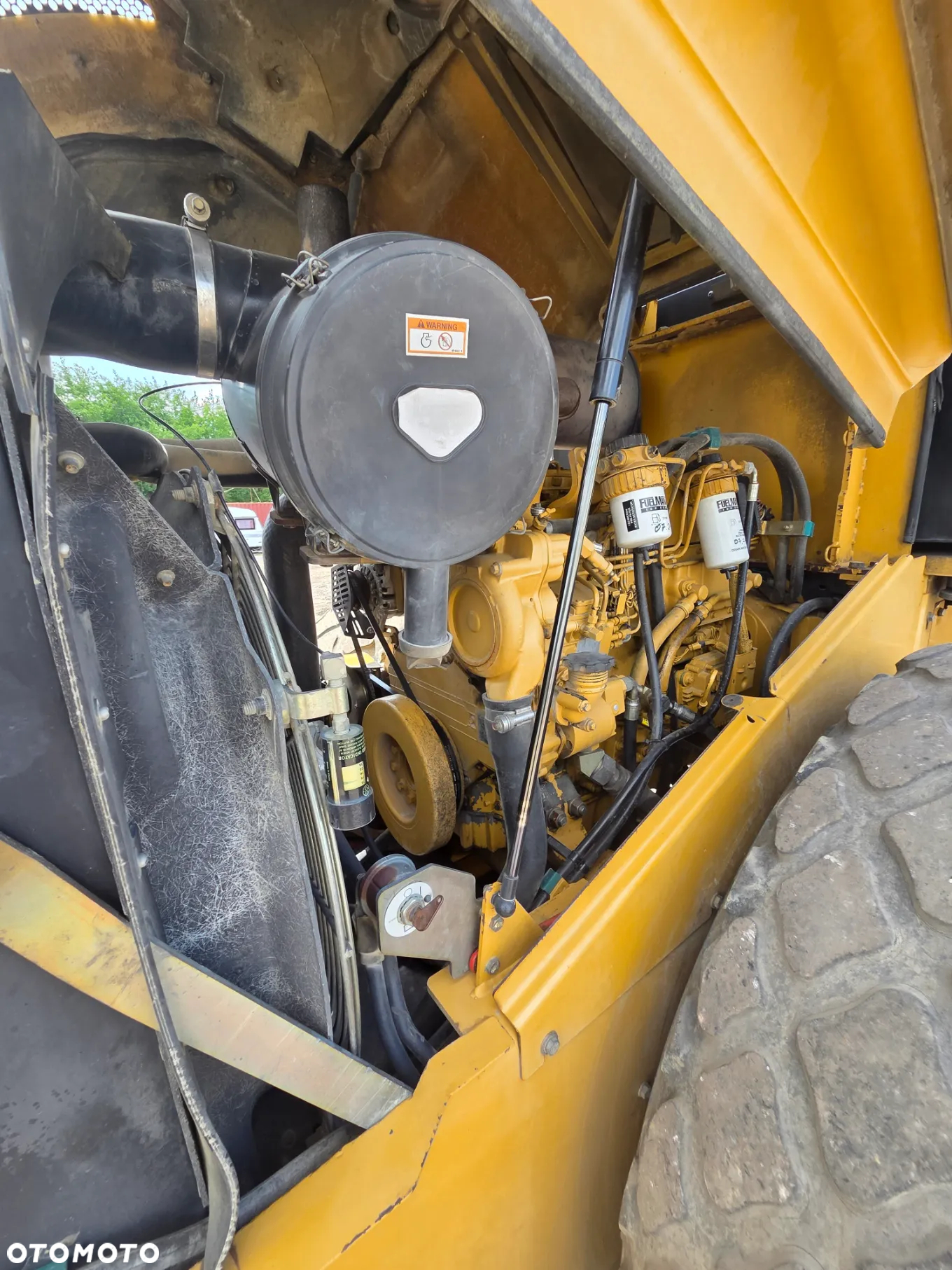 Caterpillar CAT 663 E - 12