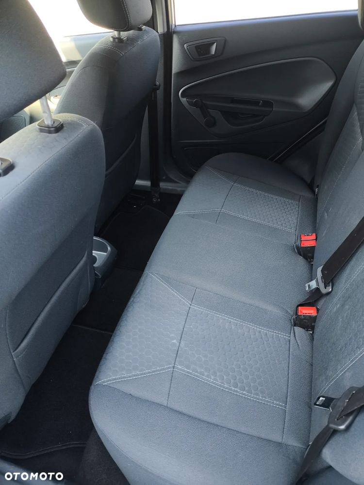 Ford Fiesta 1.4 Titanium X - 23