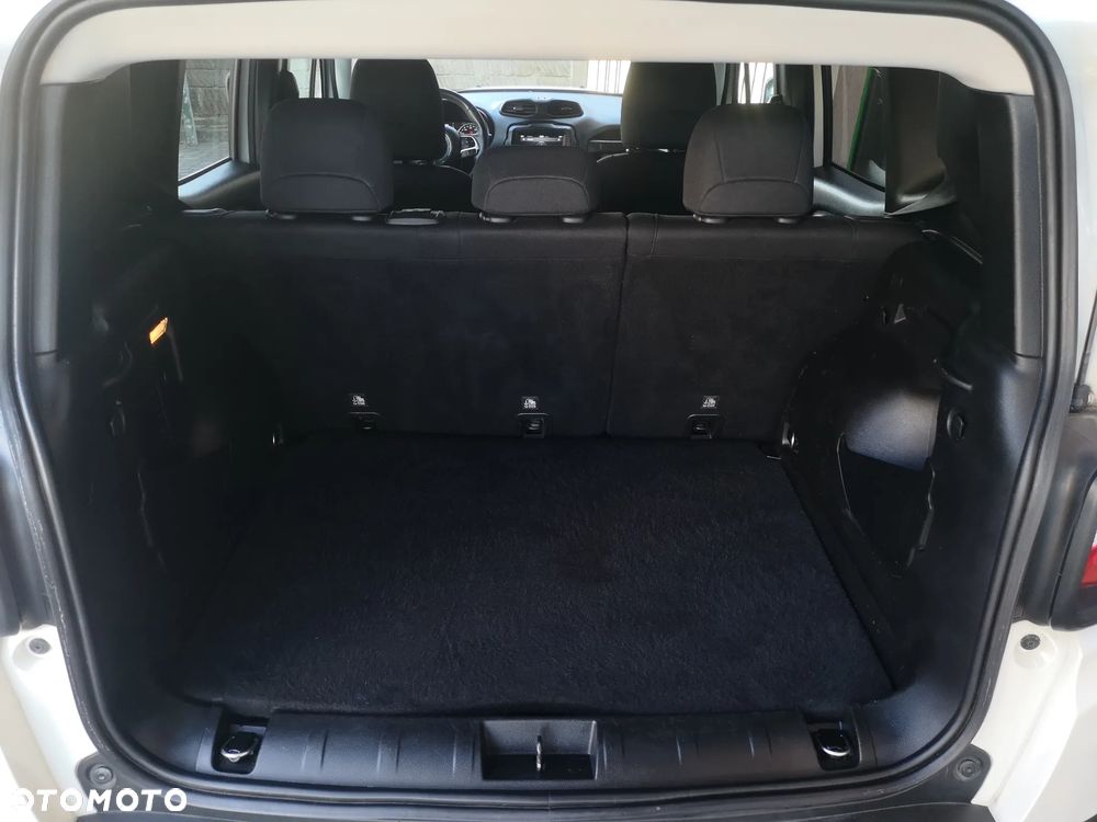 Jeep Renegade - 29