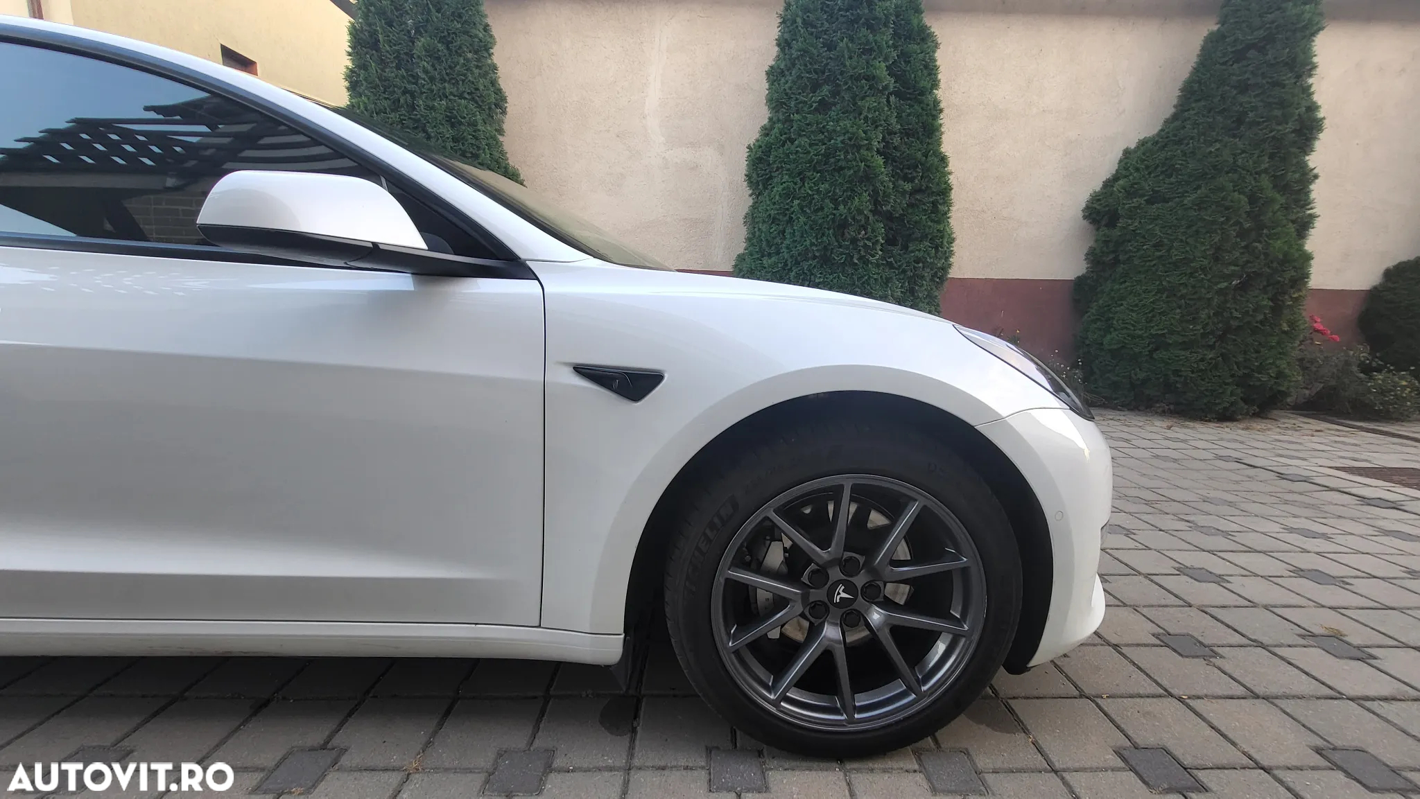 Tesla Model 3 Langstreckenbatterie Allradantrieb Dual Motor Performance - 29
