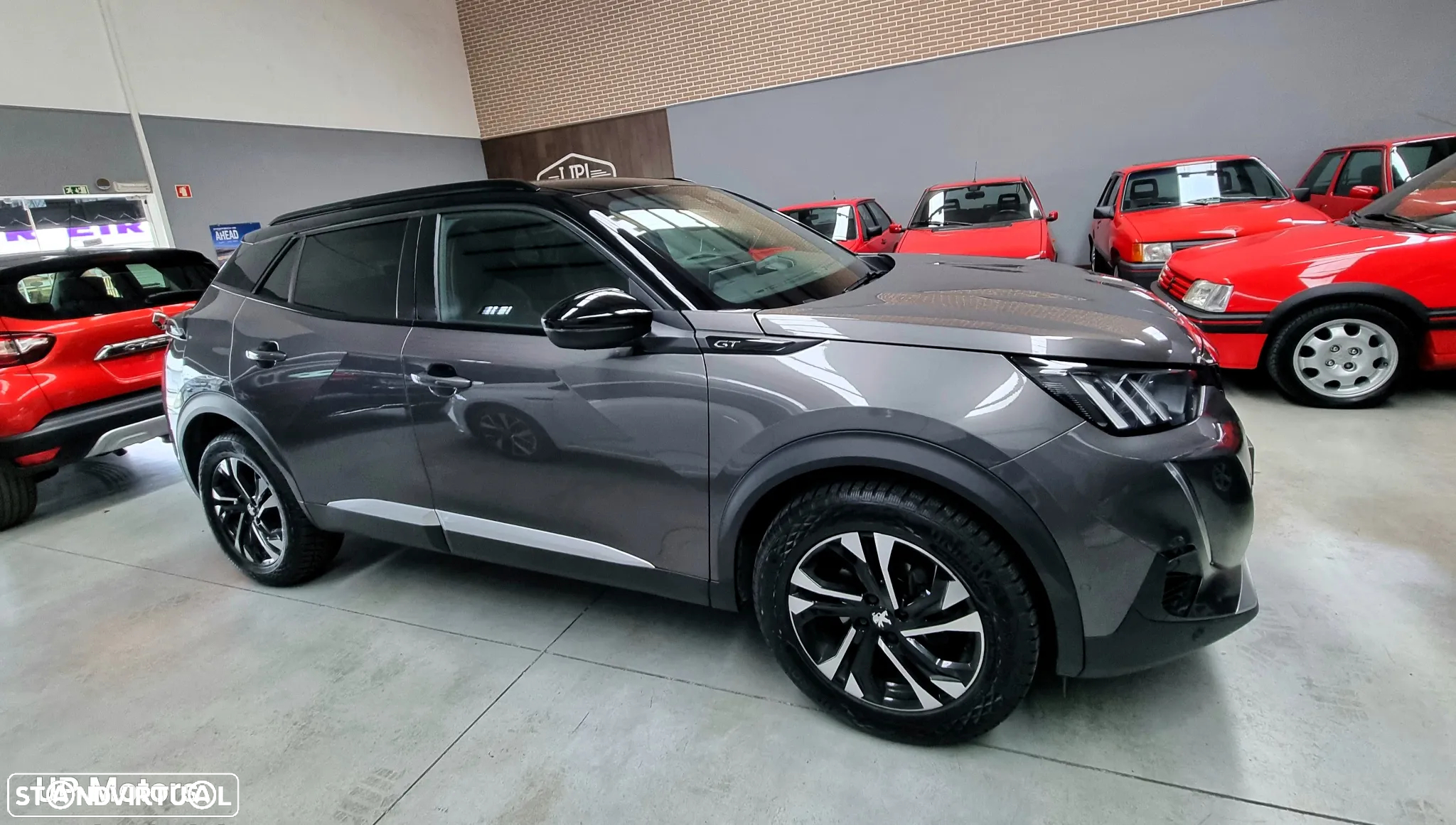 Peugeot 2008 1.2 PureTech GT - 4