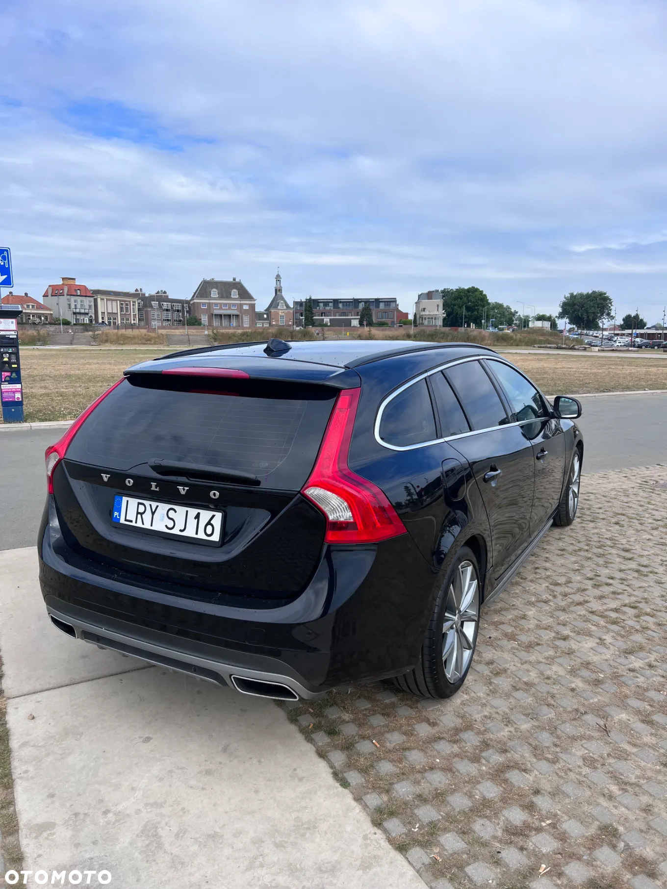 Volvo V60 D4 Drive-E Momentum - 5