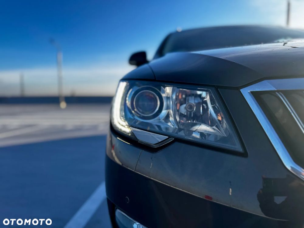 Skoda Superb 2.0 TDI Ambition - 8