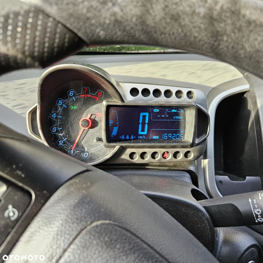 Chevrolet Aveo 1.4 16V LT EU5 - 10