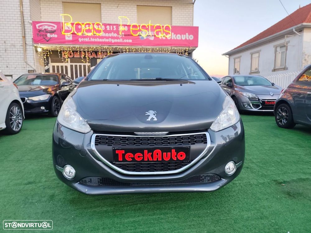 Peugeot 208 1.4 HDi Active - 2