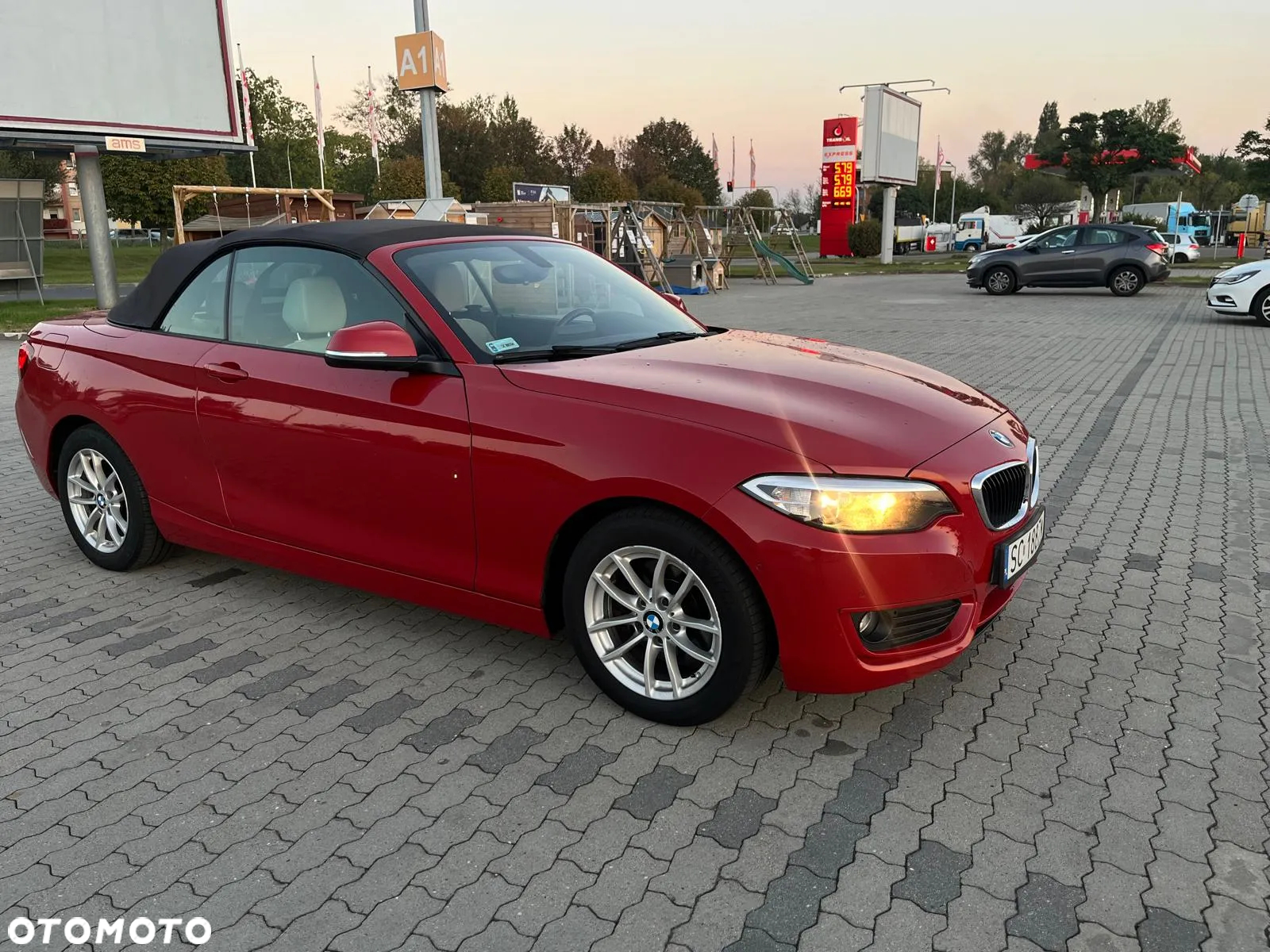BMW Seria 2 220d - 5
