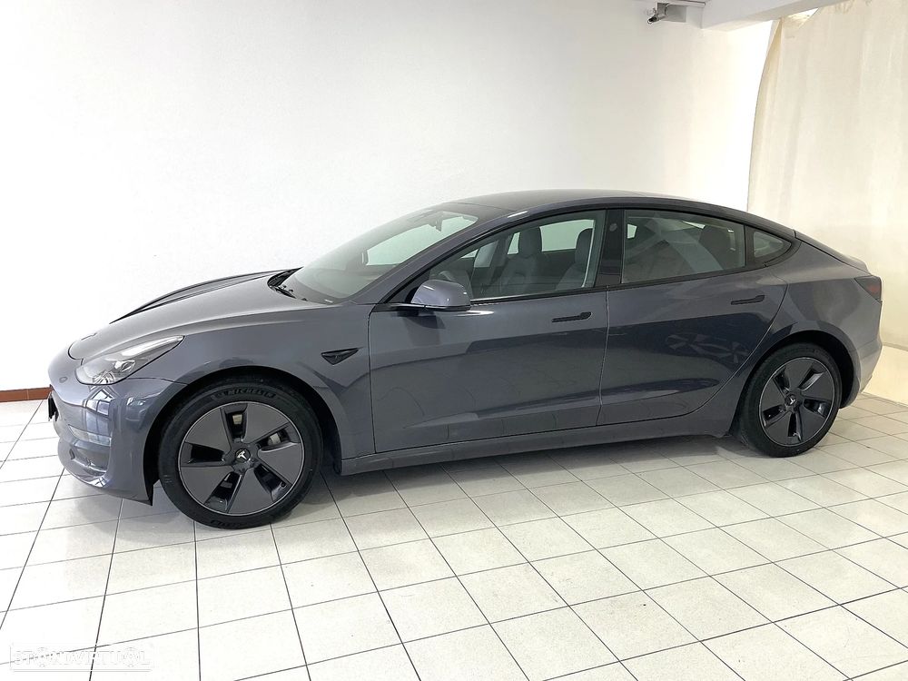 Tesla Model 3 Long Range Tração Traseira - 3